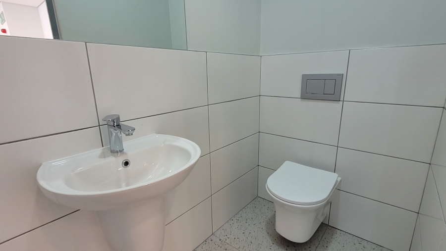 To Let commercial Property for Rent in Stikland Western Cape